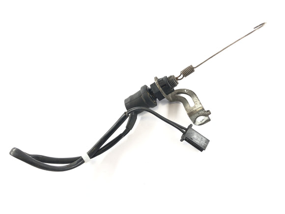 Yamaha YZF 750 R 4HN [1996] - Jarruvalokytkin takana