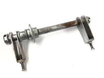 ヤマハXS 650 SE 3L1 [1979]  - チェーンテンショナー付きリアアクスル