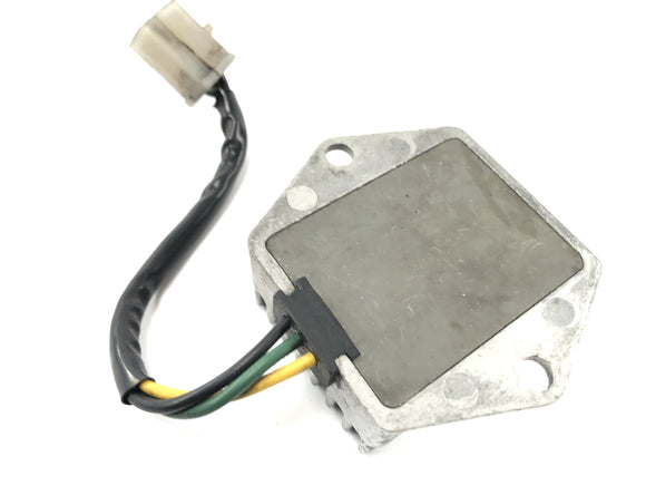Honda GL 1000 Goldwing GL1 [1978] - Regolatore di tensione del raddrizzatore controller 12V
