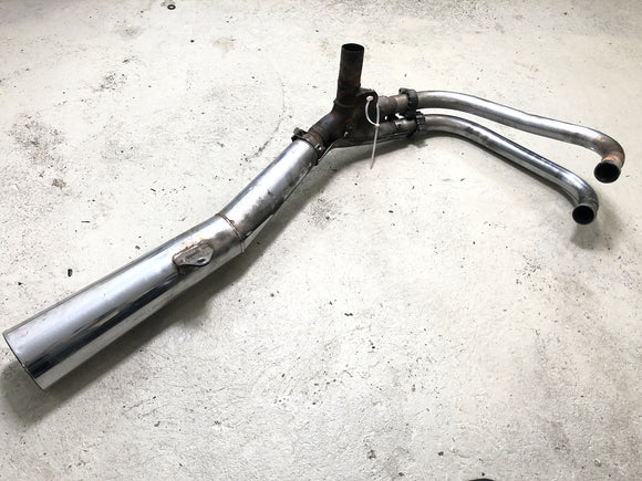 Honda CBX 650 E RC13 [1983]  - 右側の排気マフラー