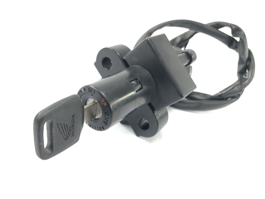 Honda CBR 900 RR SC28 [1994] - Locksmith Accieding Lock
