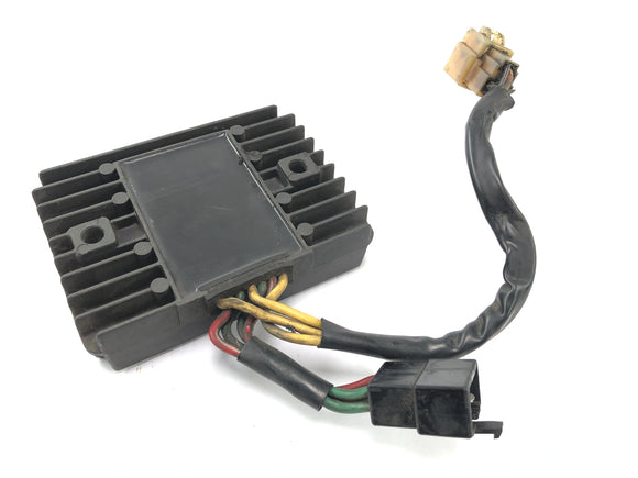 Ducati 999 H4 [2003] - Regulador de tensión del rectificador del controlador