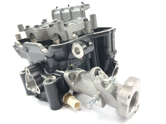 Kawasaki Ninja 125 BX125B [2024] - Cabeça do cilindro com ingestão na ingestão