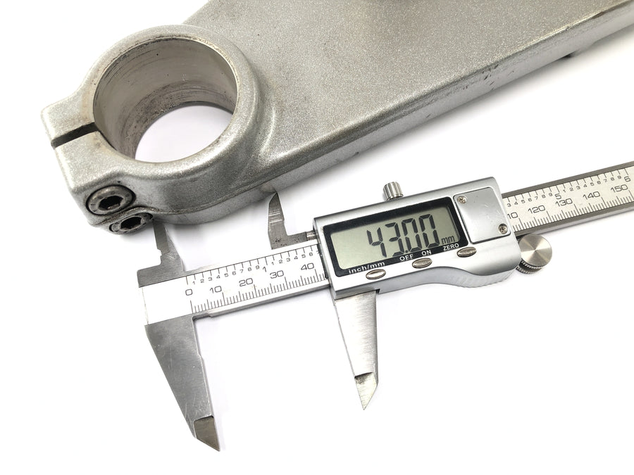 Triumph Sprint St 1050 [2005] - Fork Bridge under 43mm