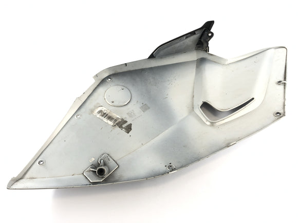 BMW K 1300 S K12S [2010]  - 右侧面板伪装部分的侧面覆层