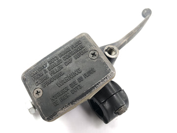 Honda GL 500 Silversching PC02 [1982] - Тормочный цилиндр Основной тормозный цилиндр на рычаге переднего тормоза - 0