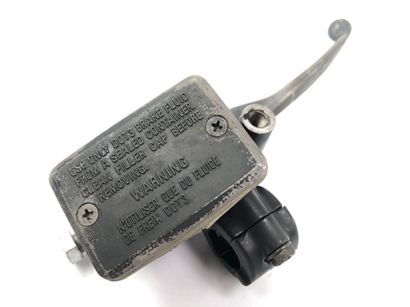 Honda GL 500 Silversching PC02 [1982] - Тормочный цилиндр Основной тормозный цилиндр на рычаге переднего тормоза