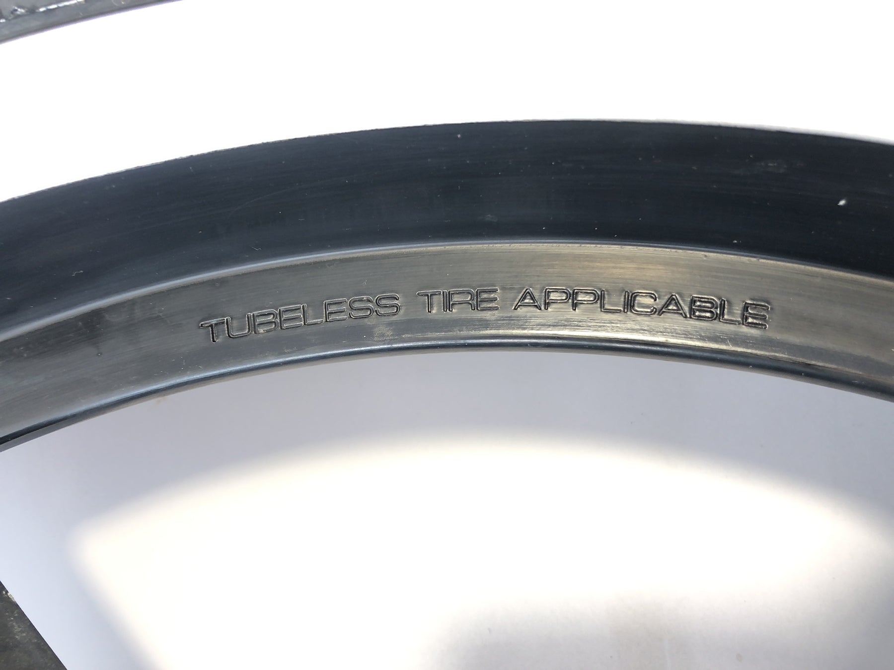 Honda CB 900 F SC01 [1981] - Front wheel rim