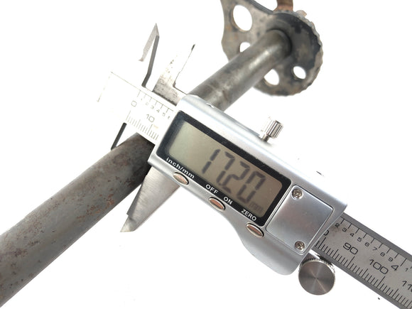 Yamaha XT 550 5y3 [1982] - задняя ось с цепью натяжением