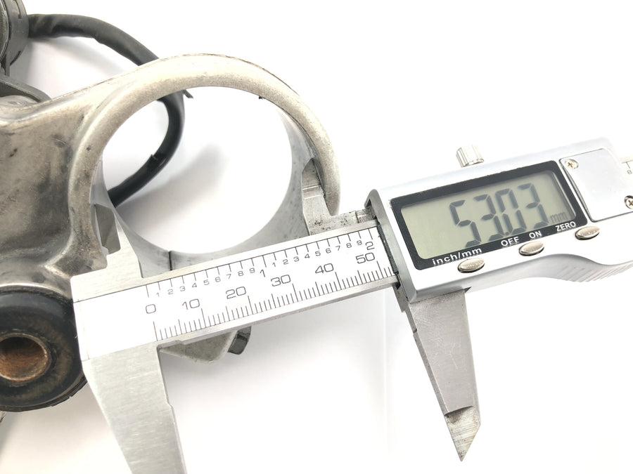 KTM 640 Adventure LC4 [2001] - piastra forcella superiore con blocchetto di accensione