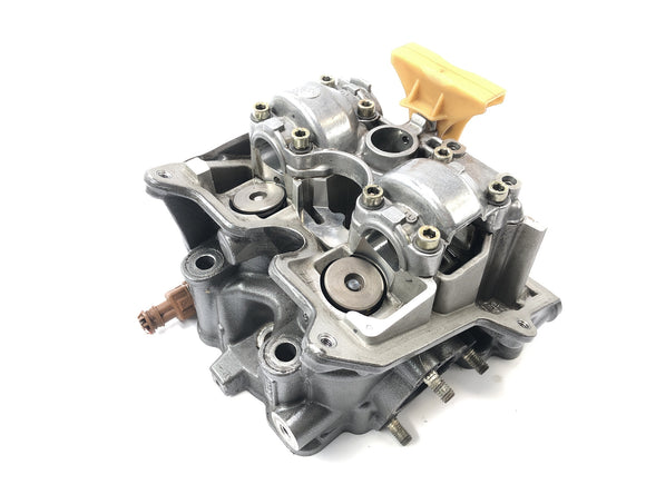 Aprilia RST 1000 Futura [2002] - Cilinderkop vooraan