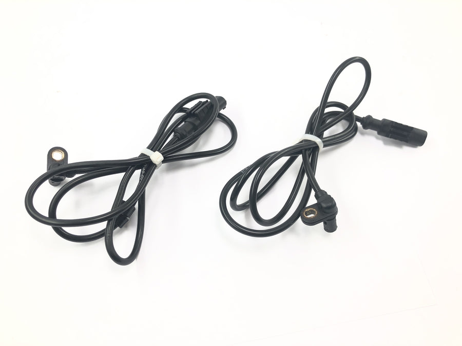 KTM Duke 690 A3 [2012] - ABS-anturi pyörän nopeussensori jarrutunnistin edessä ja takana