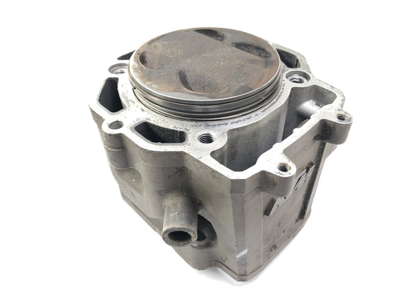 KTM 640 LC4アドベンチャー[2000]  - ピストン付きのシリンダー