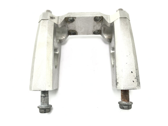 Moto Guzzi Stelvio 1200 4V [2009] - Hlavní držáky na řídítka na řídnici