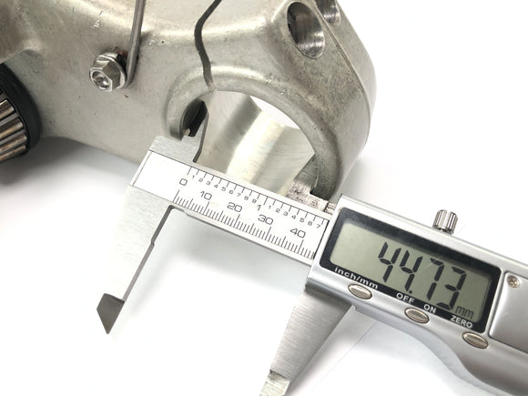 Triumph Speed ​​Triple T509 [1998] - onderste vorkklem