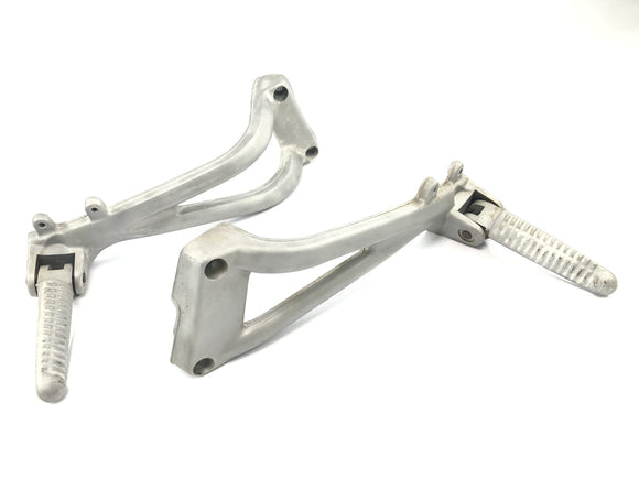 Ducati Monster S4R M4 [2004] - Fußrastenanlage Sozius Fußstützen Halter hinten links und rechts