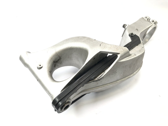 Aprilia RST 1000 Futura [2002] - Schwinge Achterwielzwaai