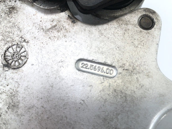 Husqvarna TE 610 E Dual H7 [1999] - Pinza freno posteriore con piastra di ancoraggio