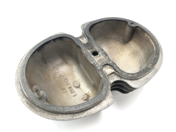 BMW R75/5 [1973] - крышка клапана справа