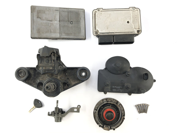 BMW R 1200 GS R12 K25 [2003] - Låssmed med immobilisator Gabel Bridge ovanför CDI Tank Lock Cockpit