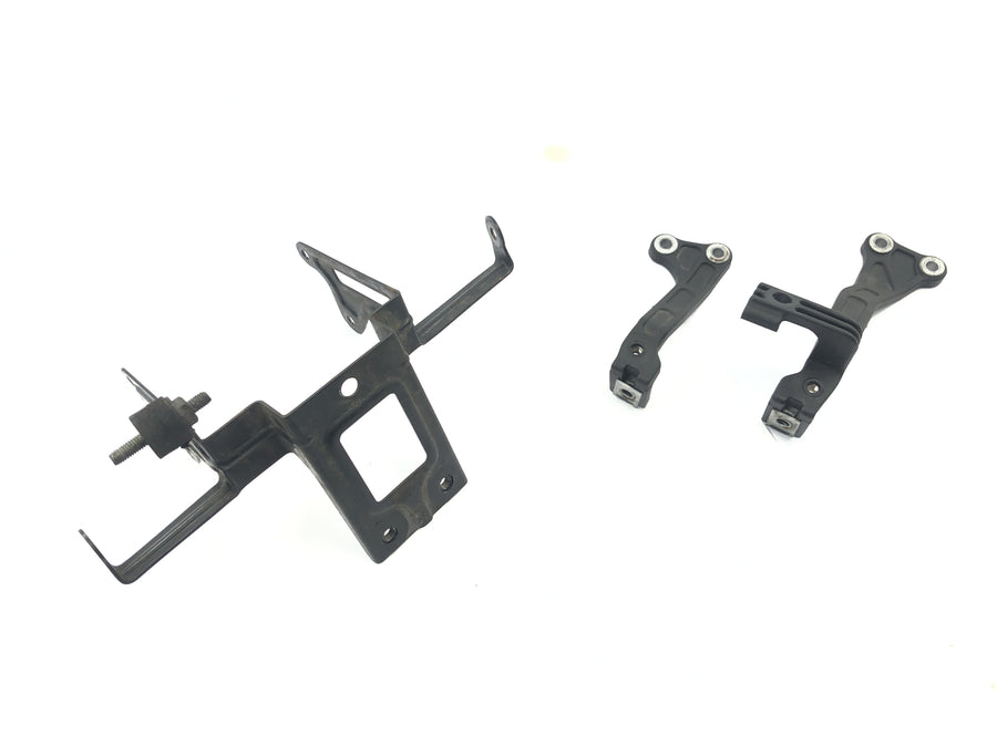 Aprilia RSV 1000 R [2004] - Jäähdyttimen kannakejäähdytin