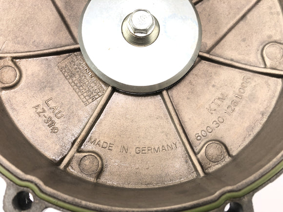 KTM 950 SM LC8 [2008] - sprzężenie pokrywki na zewnątrz pokrywki silnika po prawej stronie