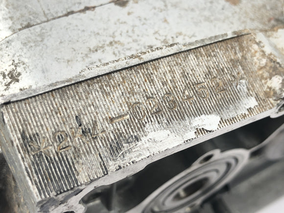 Yamaha DT 175 2K4 [1982] - Carter moteur moitiés de carter moteur