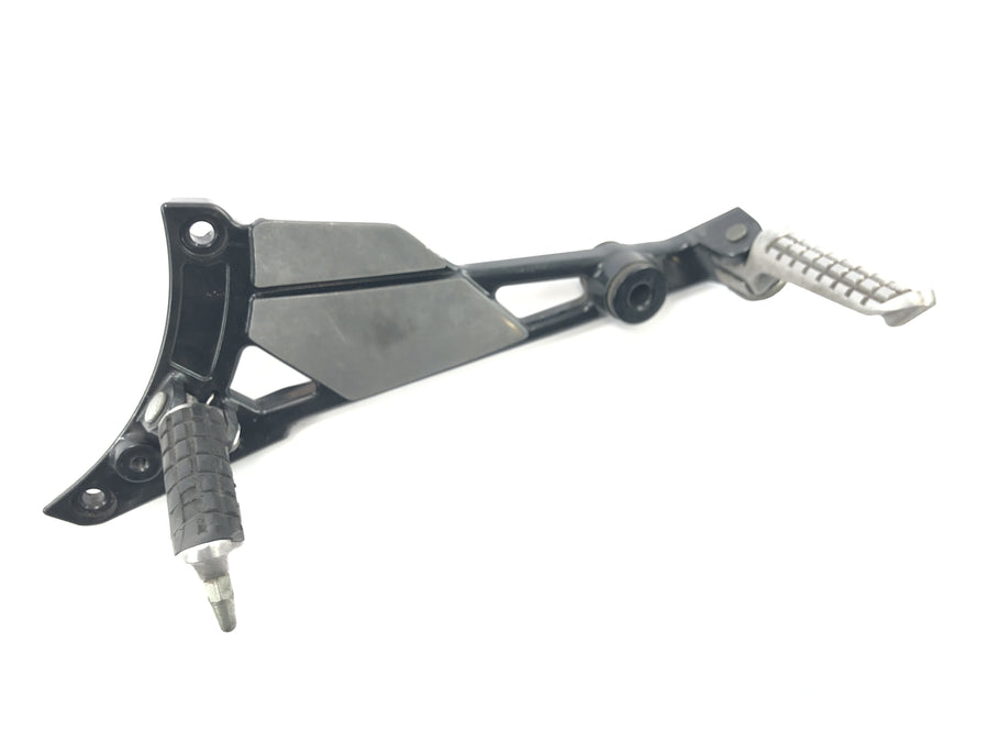 Kawasaki Zephyr 750 ZR750C [1994] - Voetsteunsysteem bestuurder passagier voetsteunhouder links