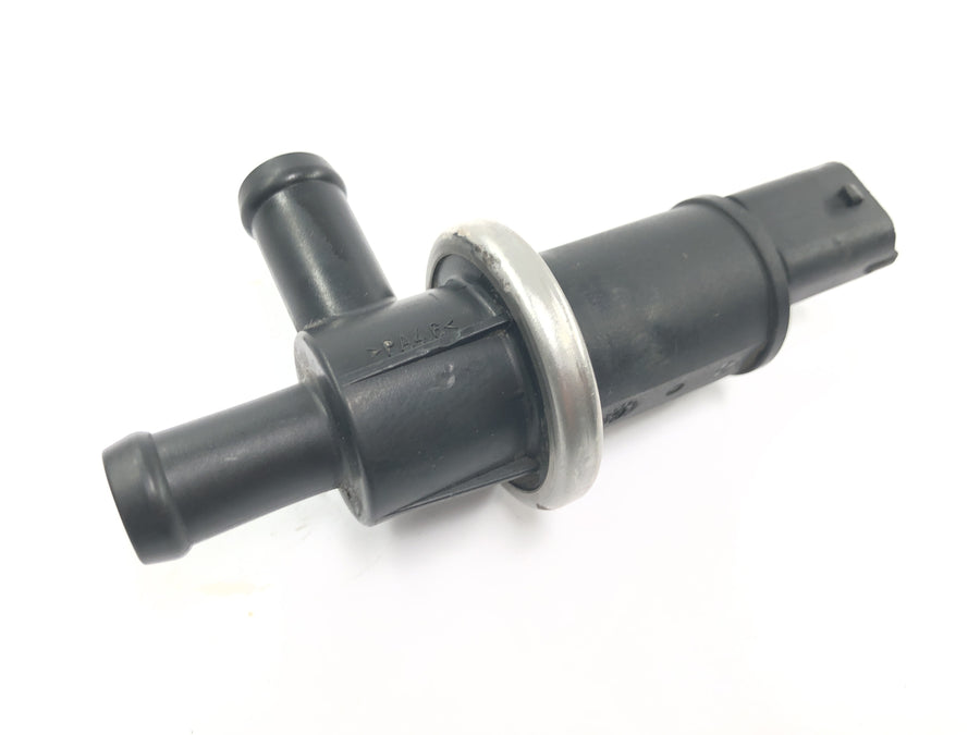 KTM 640 LC4 Prestige [2005] - 二次エアバルブ真空バルブ