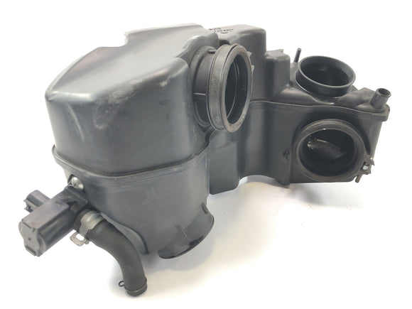 Suzuki VZ 1500 WVCU [2011] - Luftfilterkasten Airbox Luftfiltergehäuse Ansaugkasten