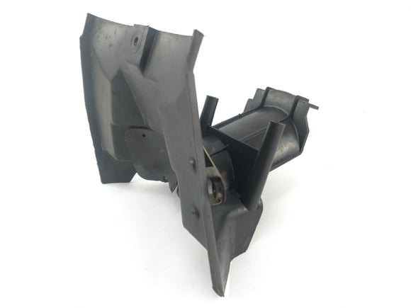 Yamaha XT 550 5Y3 [1982] - Fender v zadní části zadní části.