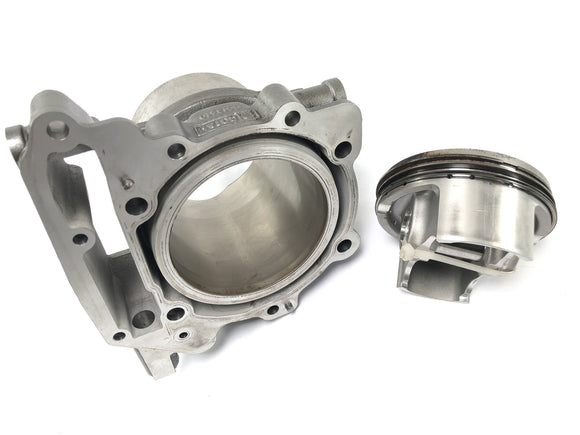 Aprilia SL 1000 Falco PA [2000] - Cilindro con pistones en el frente