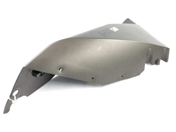 KTM 690 SM Prestige [2007] - Oczyszczanie okładki okładziny po prawej stronie