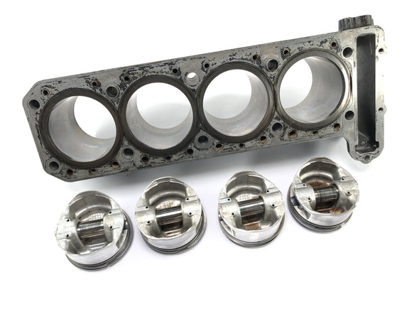 Kawasaki ZX -10 ZXT00B [1990] - Blocco cilindro cilindro con pistone