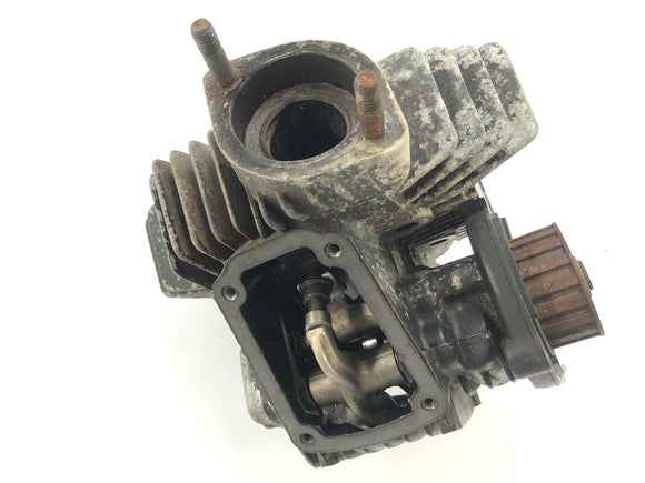 Cagiva Elefant 650 [1984] - Sylinterin pää edessä