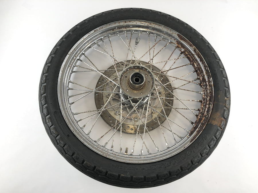 Kawasaki VN 1500 A [1995] - Forhjulsfejlen i front Takasago 19 X 2,15 Dunlop Gold Seal F11 100 90 19
