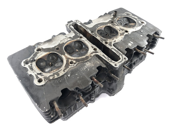 Honda CBX 650 E RC13 [1983]  - シリンダーヘッド