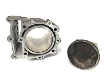 BMW F 650 GS R13 [2002] - Цилиндр с поршнями