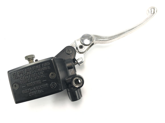 Yamaha MT 03 RM02 [2007] - Vorderradbremspumpe Handbremszylinder Bremshebel vorne