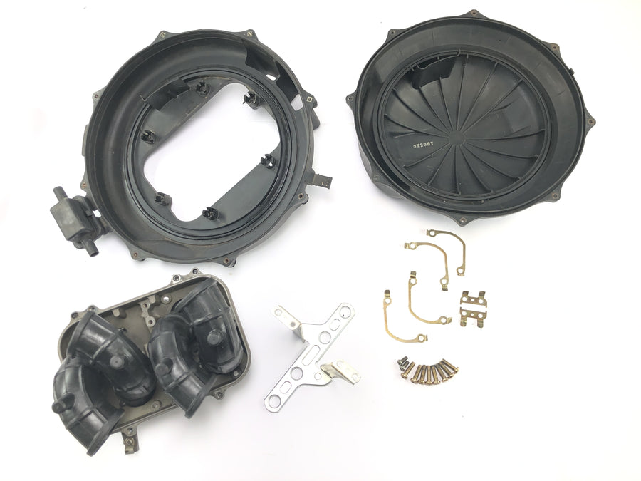 Honda ST 1100 SC26 Pan European [1990] - skříň vzduchového filtru skříň vzduchového filtru airbox