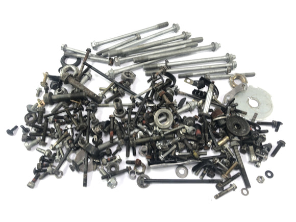 Kawasaki ZX -10 ZXT00B [1990] - Šrouby a zbytkové části jsou svazek