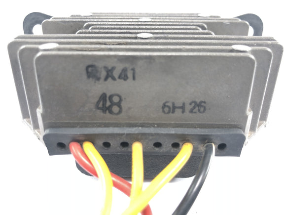 KTM 640 Adventure LC4 [2001] - Jännitteensäätimen tasasuuntaajan säädin