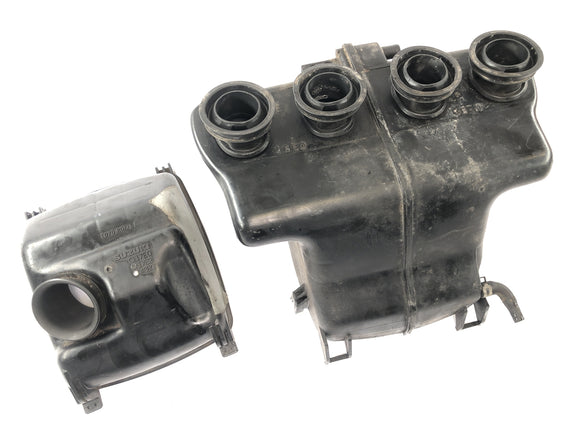 Suzuki GSX-R 1100 W GU75 C [1994] - skříň vzduchového filtru systém airbox pouzdro vzduchového filtru