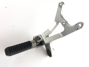 Suzuki GSX -R 1100 W GU75 C [1993] - Palatinaat voetsteun aan de linkerkant met beugel - 0