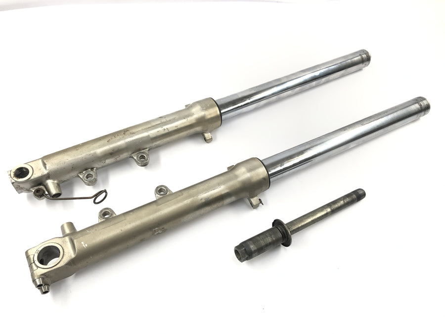 Suzuki GSX R 1100 GV73B [1990] - gaffel telegabel med axel