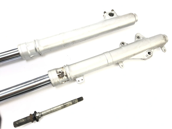 Yamaha DT 125 DE06 [2005] - Fourche télescopique avec axe