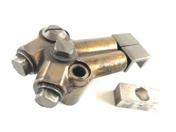 Triumph Bonneville T140V [1976] - Bomba de aceite