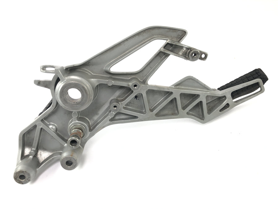 Honda FMX 650 RD12 [2006] - Sistema de reposapiés, reposapiés pasajero, soporte reposapiés derecho