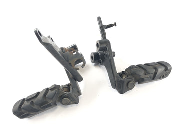 Yamaha XT 660 DM01 [2004] - Los reposapiés del conductor a la izquierda y el tiempo de los reposapiés con soporte