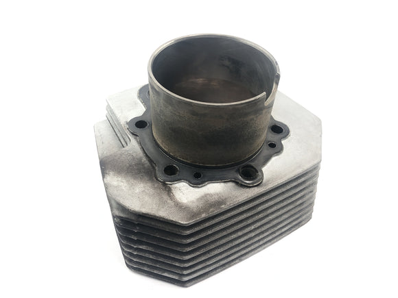 Moto Guzzi California 1100 EV KD [1998] - 右側にピストン付きシリンダー